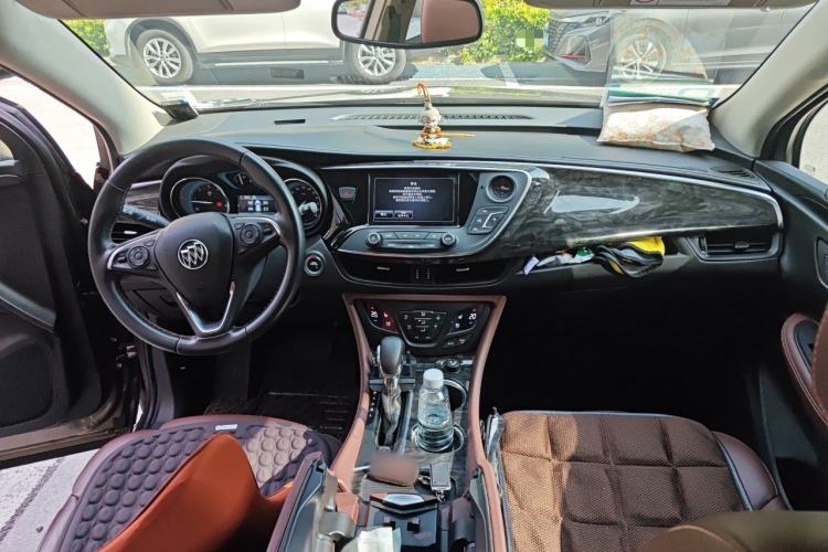 Used Buick Envision 2014 28T Four-Wheel Drive Luxury Model Center Console