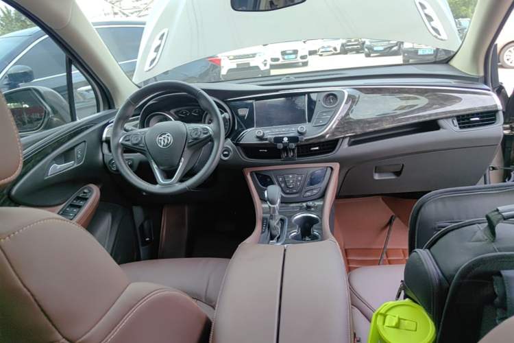 Used Buick Envision 2014 28T Four-Wheel Drive Elite Model Center Console