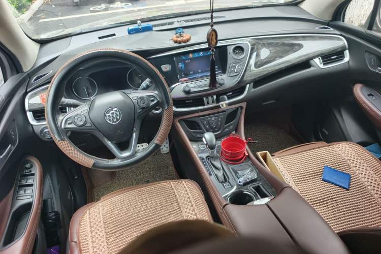Used Buick Envision 2014 28T All-Wheel-Drive Versatile Sports Flagship Edition Center Console