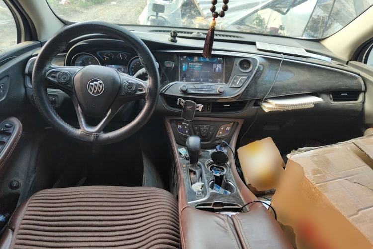 Used Buick Envision 2014 28T Four-Wheel Drive Luxury Model Center Console