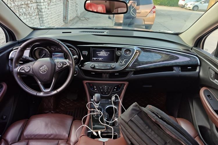 Used Buick Envision 2014 28T Four-Wheel Drive Luxury Model Center Console