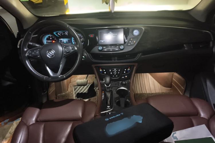 Used Buick Envision 2014 28T Four-Wheel Drive Luxury Model Center Console
