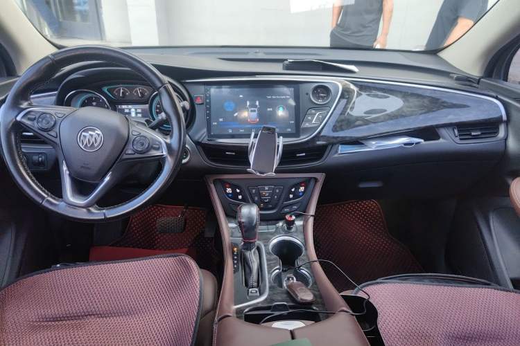 Used Buick Envision 2014 28T Four-Wheel Drive Luxury Model Center Console
