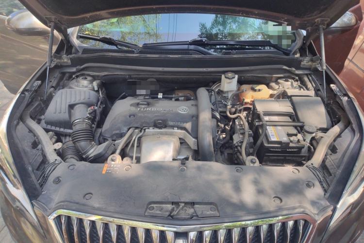Used Buick Envision 2014 28T Four-Wheel Drive Luxury Model Engine Bay