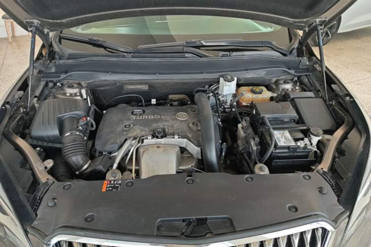 Used Buick Envision 2014 28T Four-Wheel Drive Luxury Model Engine Bay