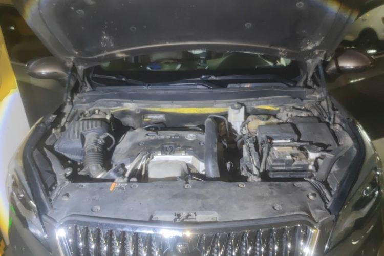 Used Buick Envision 2014 28T All-Wheel-Drive Versatile Sports Flagship Edition Engine Bay