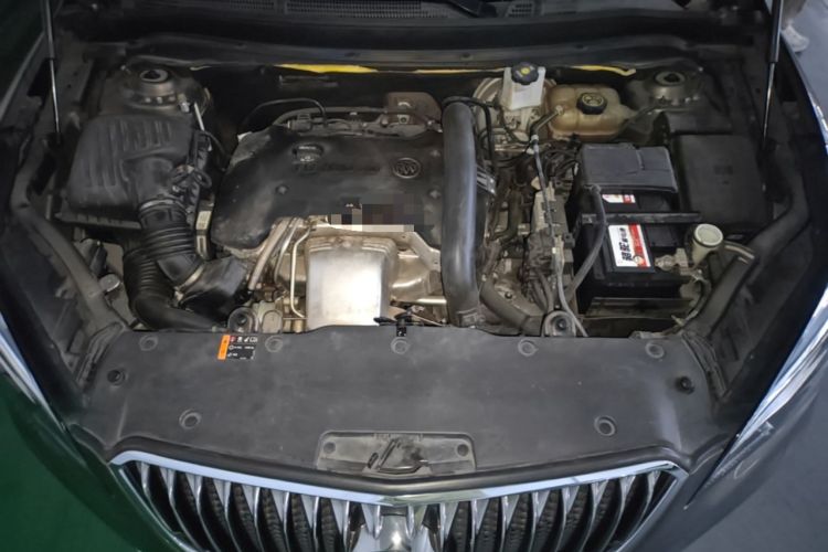 Used Buick Envision 2014 28T Four-Wheel Drive Luxury Model Engine Bay