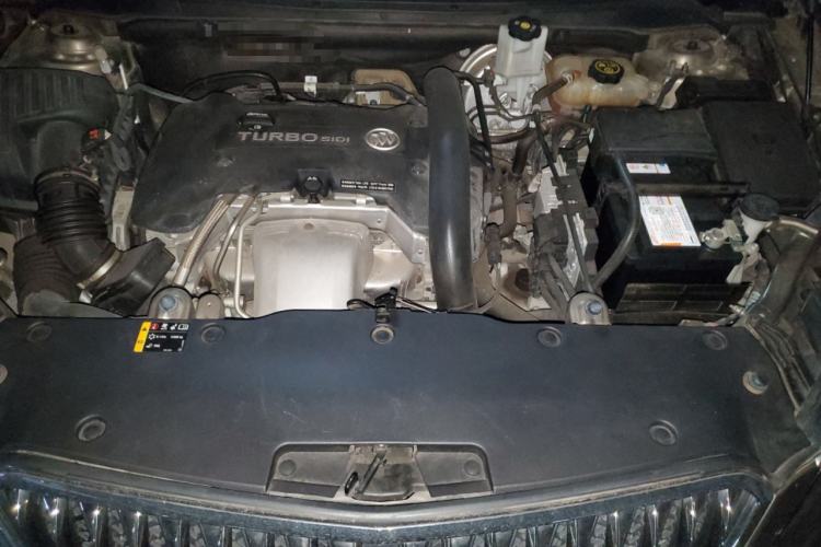 Used Buick Envision 2014 28T Four-Wheel Drive Elite Model Engine Bay