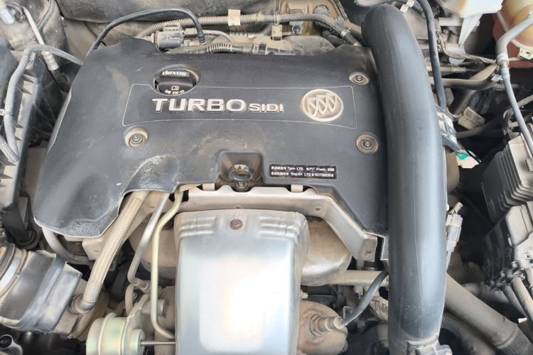 Used Buick Envision 2014 28T Four-Wheel Drive Elite Model Engine Bay