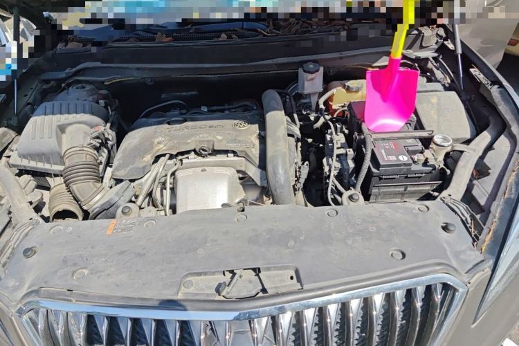 Used Buick Envision 2014 28T Four-Wheel Drive Elite Model Engine Bay
