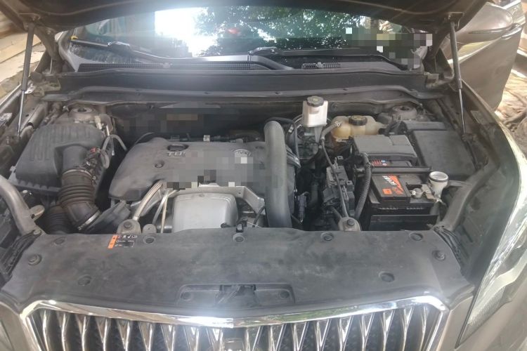 Used Buick Envision 2014 28T Four-Wheel Drive Elite Model Engine Bay