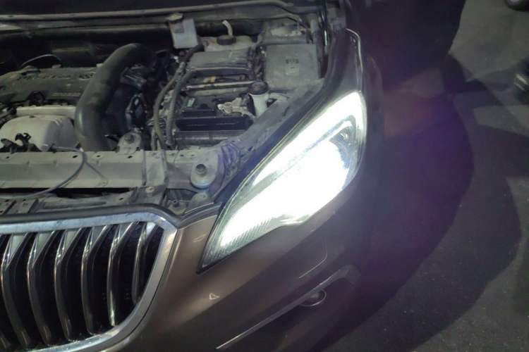Used Buick Envision 2014 28T Four-Wheel Drive Luxury Model Engine Bay Left