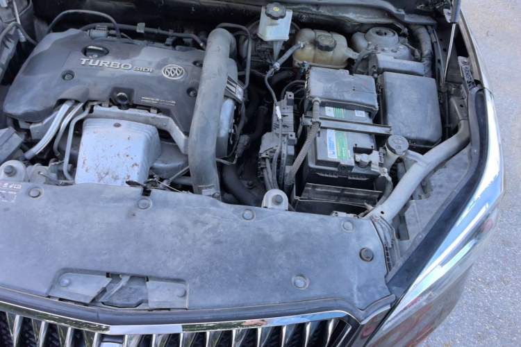 Used Buick Envision 2014 28T Four-Wheel Drive Luxury Model Engine Bay Left