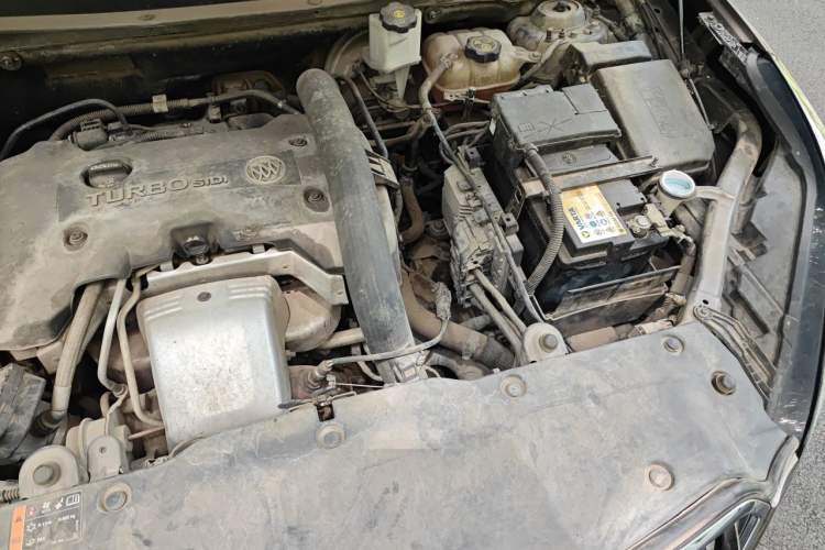 Used Buick Envision 2014 28T Four-Wheel Drive Elite Model Engine Bay Left