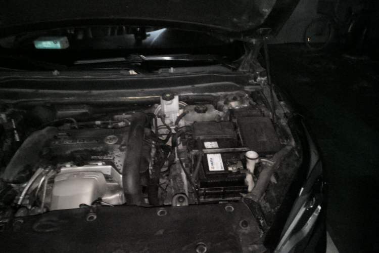 Used Buick Envision 2014 28T Four-Wheel Drive Elite Model Engine Bay Left