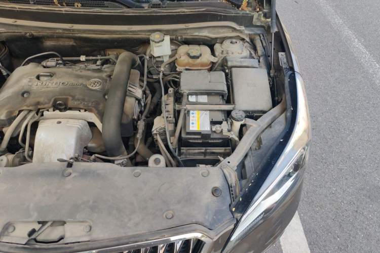 Used Buick Envision 2014 28T Four-Wheel Drive Elite Model Engine Bay Left