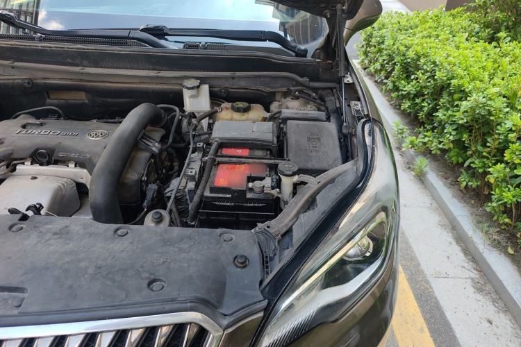 Used Buick Envision 2014 28T Four-Wheel Drive All-Terrain Flagship Edition Engine Bay Left