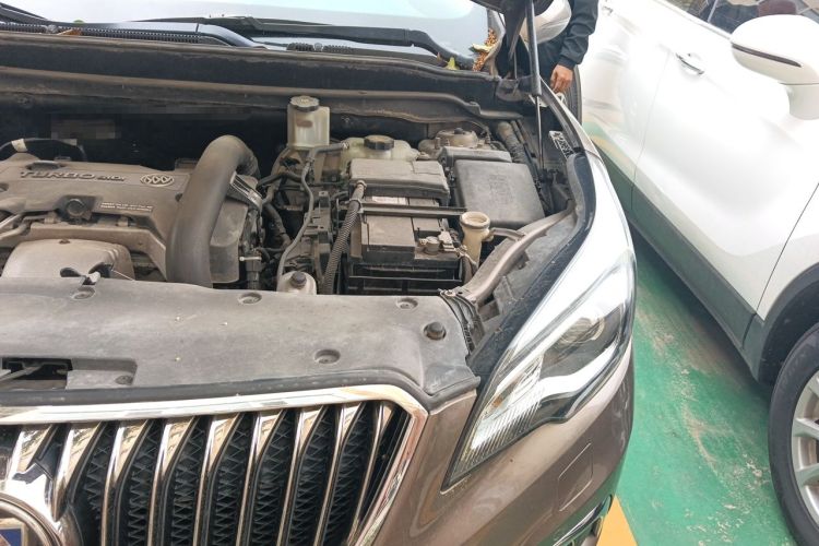 Used Buick Envision 2014 28T Four-Wheel Drive Luxury Model Engine Bay Left