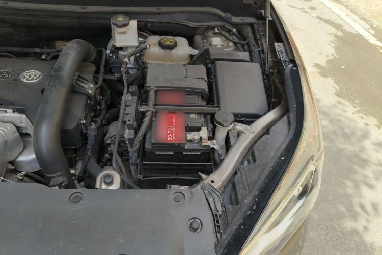 Used Buick Envision 2014 28T All-Wheel-Drive Versatile Sports Flagship Edition Engine Bay Left