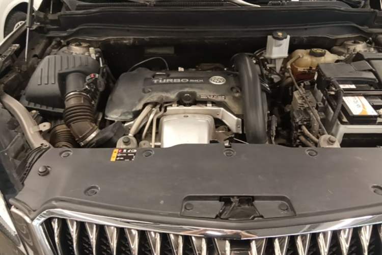 Used Buick Envision 2014 28T Four-Wheel Drive Luxury Model Engine Bay