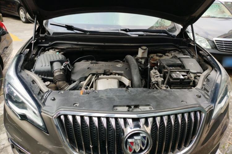 Used Buick Envision 2014 28T Four-Wheel Drive Elite Model Engine Bay