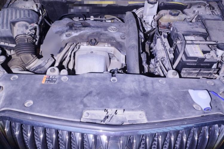 Used Buick Envision 2014 28T Four-Wheel Drive Elite Model Engine Bay