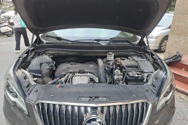 Used Buick Envision 2014 28T Four-Wheel Drive Elite Model Engine Bay