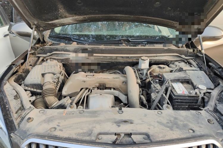 Used Buick Envision 2014 28T Four-Wheel Drive Luxury Model Engine Bay