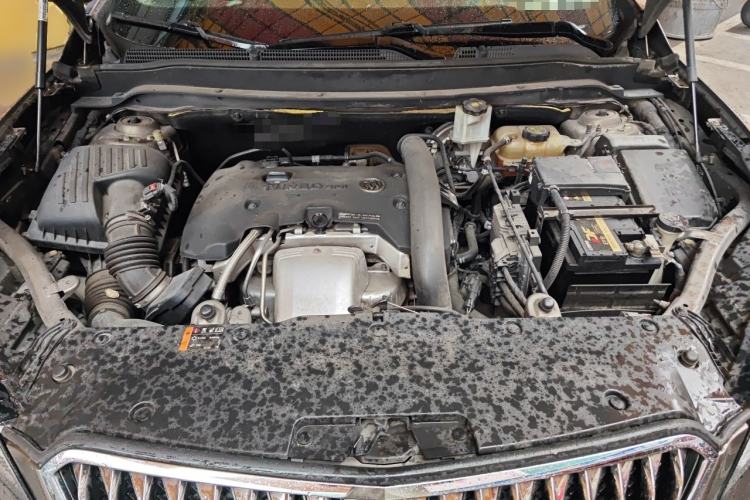 Used Buick Envision 2014 28T Four-Wheel Drive Luxury Model Engine Bay