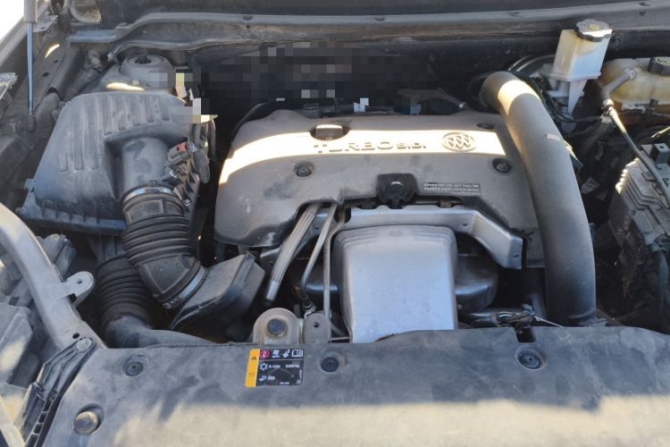 Used Buick Envision 2014 28T Four-Wheel Drive Elite Model Engine Bay Right