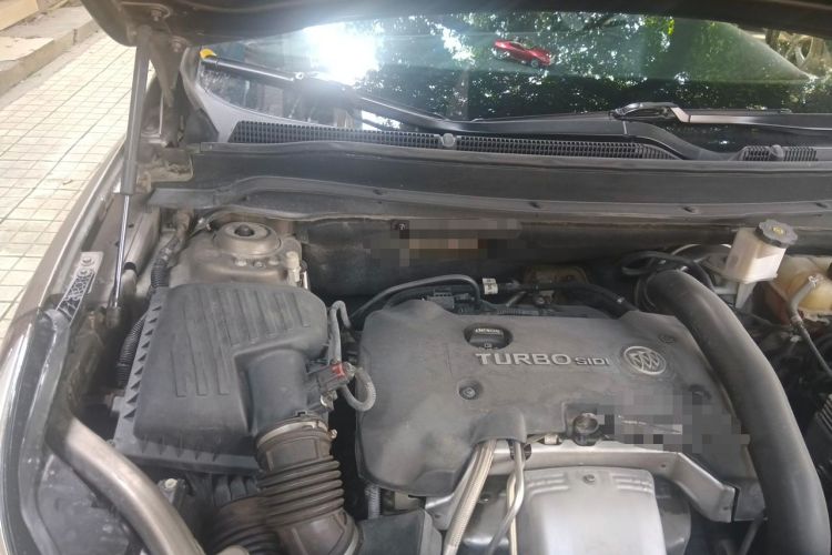 Used Buick Envision 2014 28T Four-Wheel Drive Elite Model Engine Bay Right