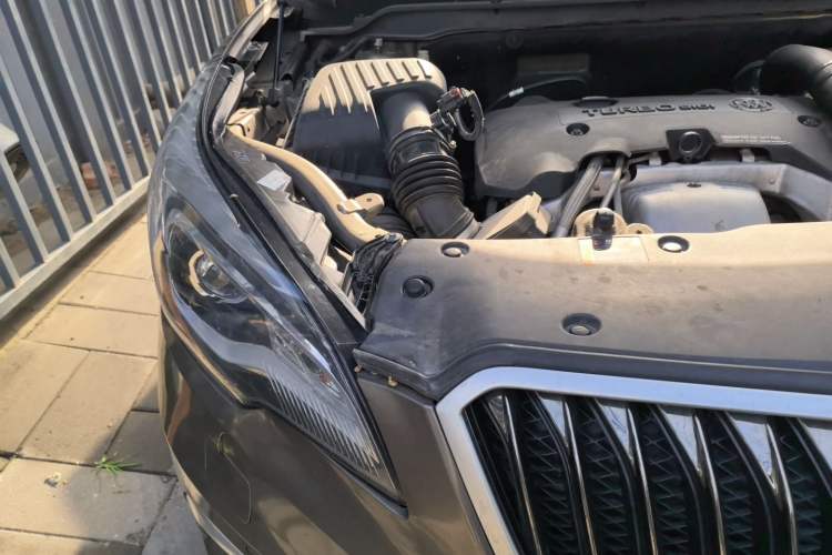 Used Buick Envision 2014 28T Four-Wheel Drive All-Terrain Flagship Edition Engine Bay Right