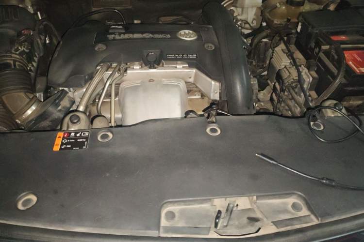 Used Buick Envision 2014 28T Four-Wheel Drive Elite Model Engine Bay