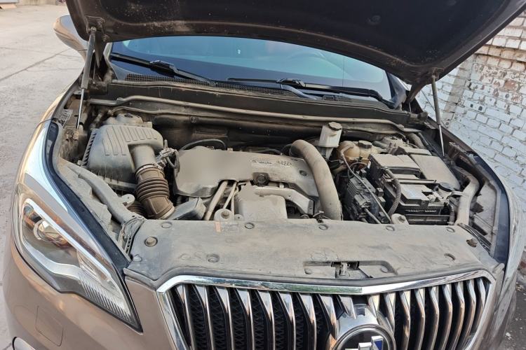 Used Buick Envision 2014 28T Four-Wheel Drive Luxury Model Engine Bay