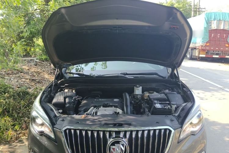 Used Buick Envision 2014 28T Four-Wheel Drive Elite Model Engine Bay