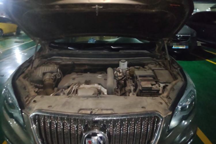 Used Buick Envision 2014 28T Four-Wheel Drive Elite Model Engine Bay