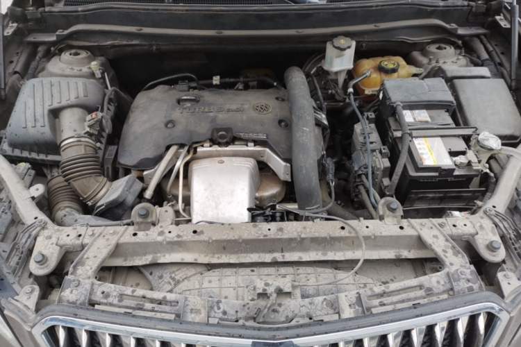 Used Buick Envision 2014 28T Four-Wheel Drive Elite Model Engine Bay