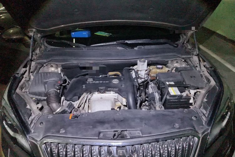 Used Buick Envision 2014 28T Four-Wheel Drive Luxury Model Engine Bay
