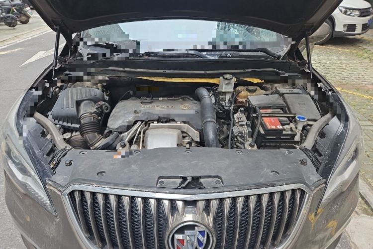 Used Buick Envision 2014 28T Four-Wheel Drive Elite Model Engine Bay