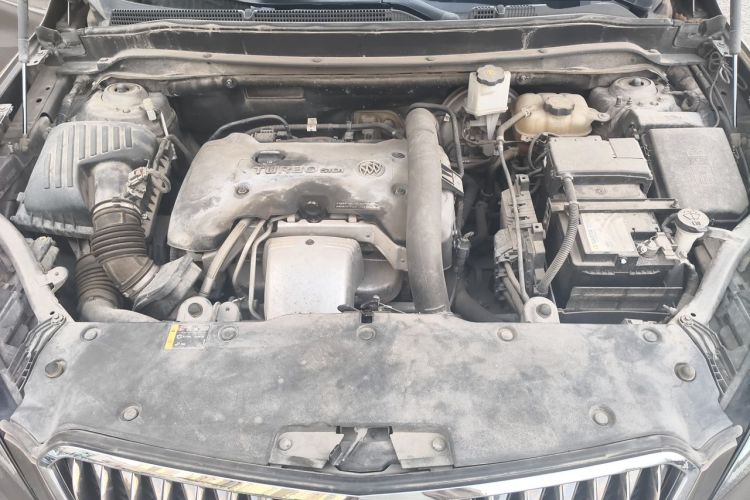 Used Buick Envision 2014 28T Four-Wheel Drive Luxury Model Engine Bay
