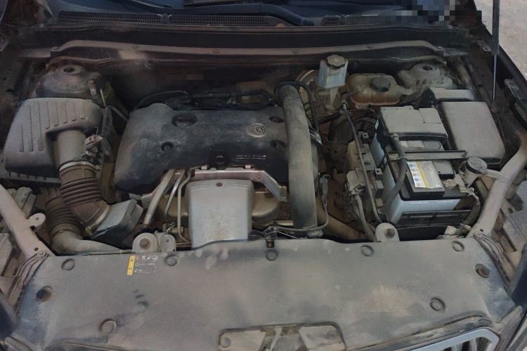 Used Buick Envision 2014 28T Four-Wheel Drive Luxury Model Engine Bay