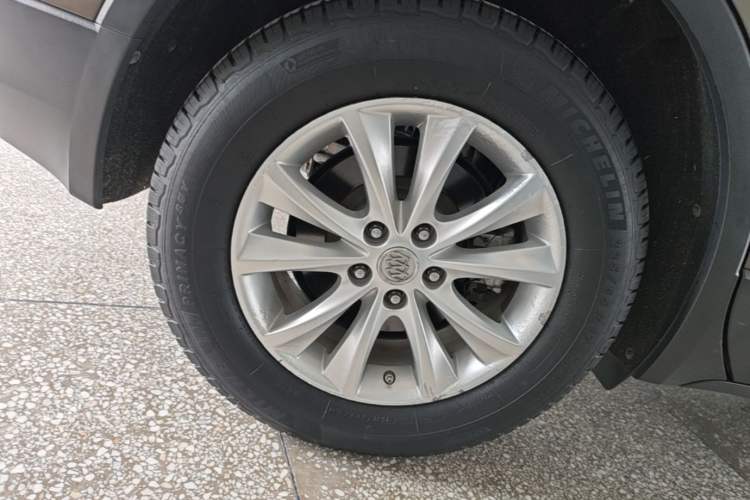 Used Buick Envision 2014 28T Four-Wheel Drive Luxury Model Exterior 5