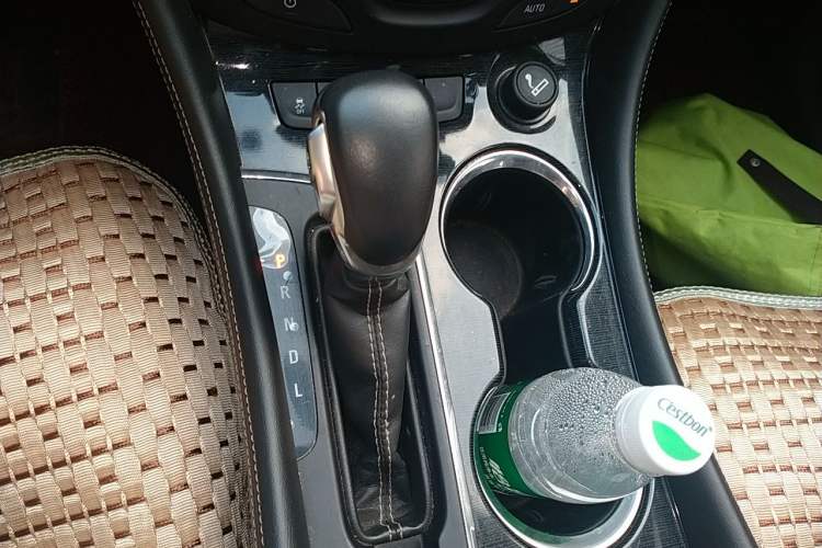 Used Buick Envision 2014 28T Four-Wheel Drive Elite Model Gear Lever