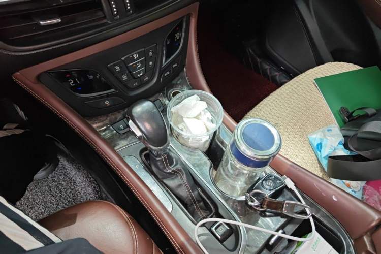 Used Buick Envision 2014 28T Four-Wheel Drive Elite Model Gear Lever
