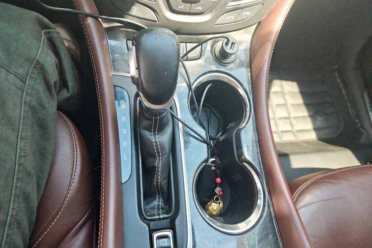 Used Buick Envision 2014 28T Four-Wheel Drive Elite Model Gear Lever