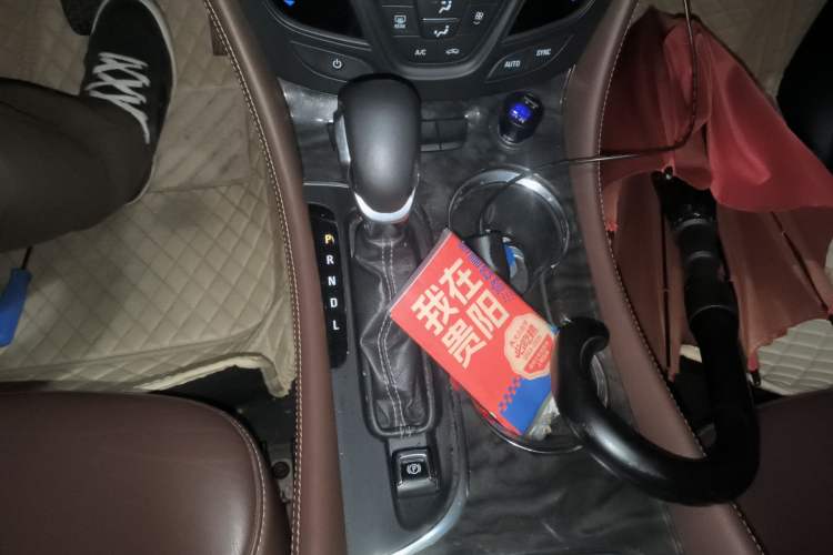 Used Buick Envision 2014 28T Four-Wheel Drive Elite Model Gear Lever