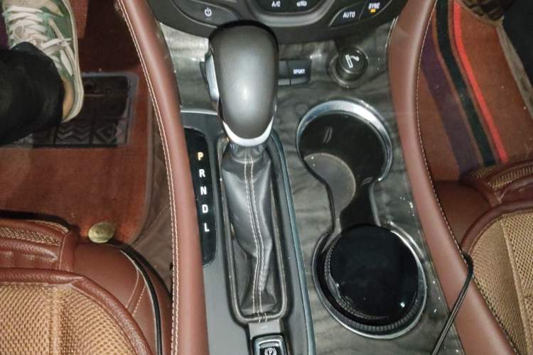 Used Buick Envision 2014 28T Four-Wheel Drive Luxury Model Gear Lever