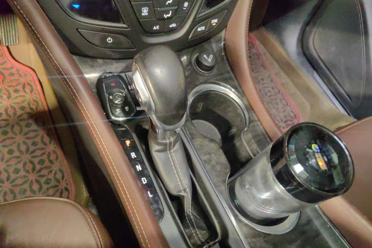 Used Buick Envision 2014 28T Four-Wheel Drive Elite Model Gear Lever