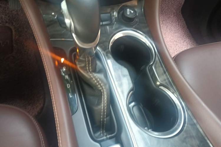 Used Buick Envision 2014 28T Four-Wheel Drive Elite Model Gear Lever