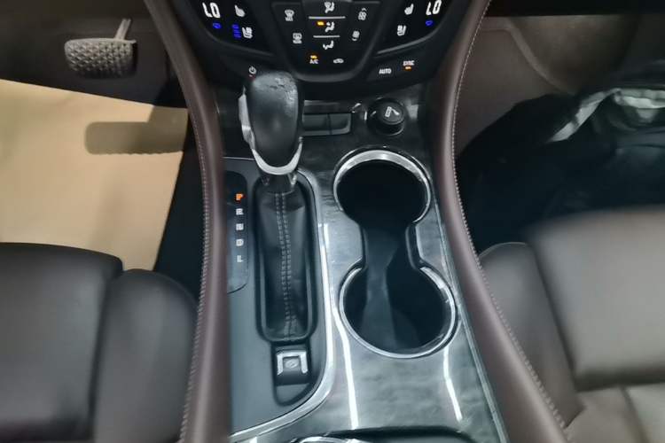 Used Buick Envision 2014 28T Four-Wheel Drive Luxury Model Gear Lever